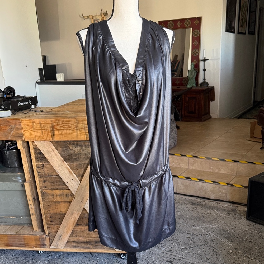 Shiny Elegant Black Sleeveless Dress
